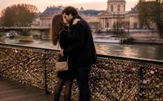 Les étapes d’une relation amoureuse : comprendre les différentes phases du couple